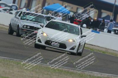 media/Dec-19-2025-Lucky Dog Racing (Fri) [[3b7b1b5fc8]]/Intermediate Low/Session 2 Turn 1/